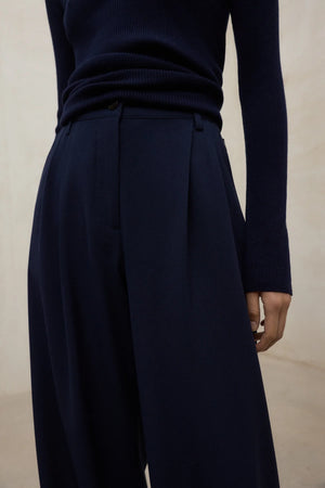 Weit geschnittene, taillierte Hose - ECOALF (Marineblau)