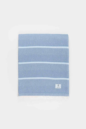 Serviette de plage rayée – Rifò (Bleu ciel/Crème)